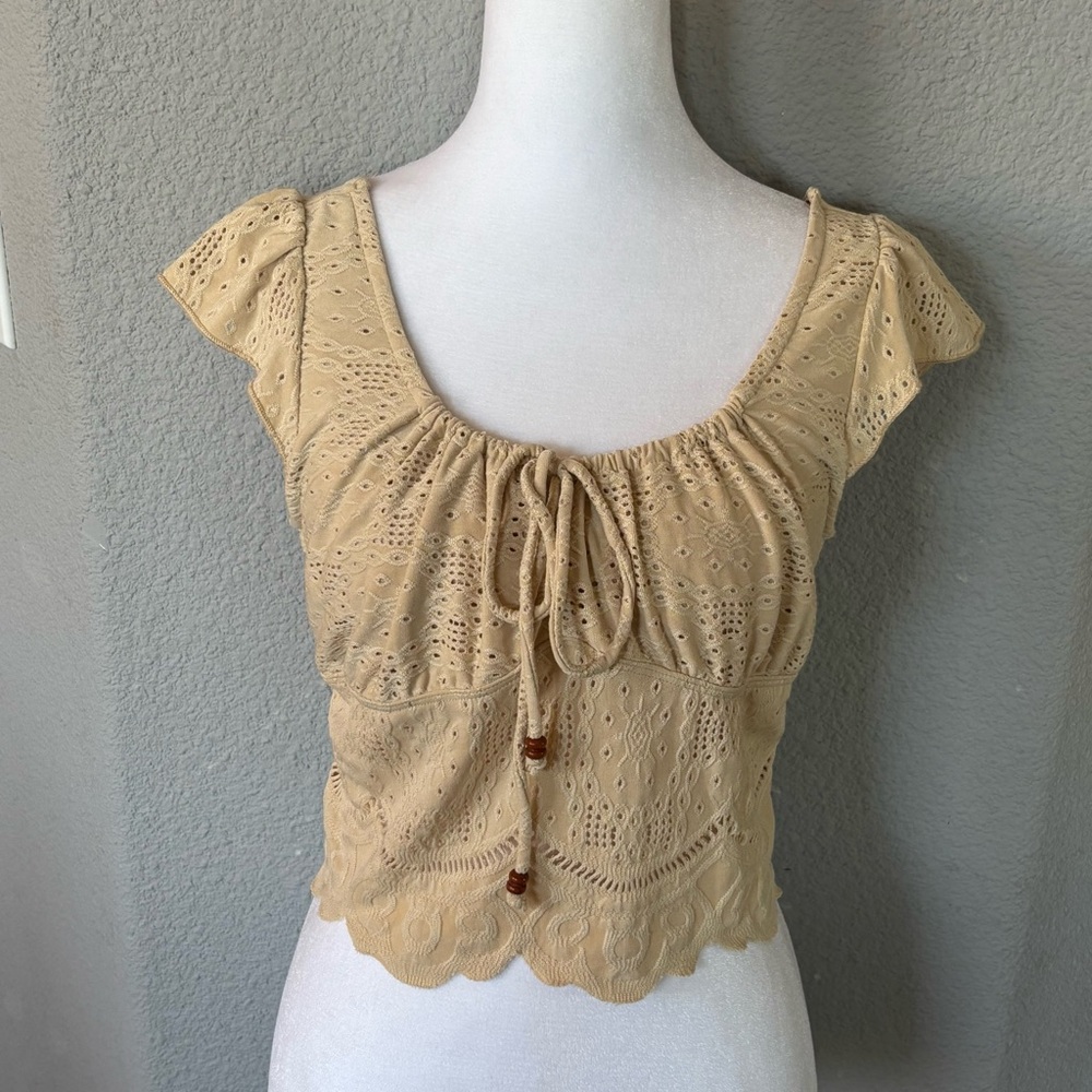 URBAN Romantics Beige Lace Blouse
